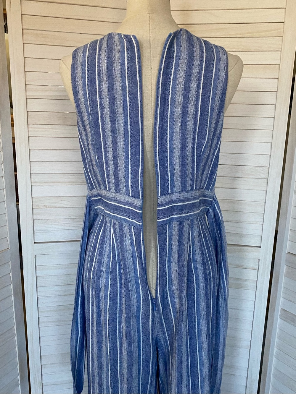 Calvin Klein Blue/White Striped Linen V-Neck Sleeveless Tie Waist Jumpsuit 10 - Picture 14 of 16